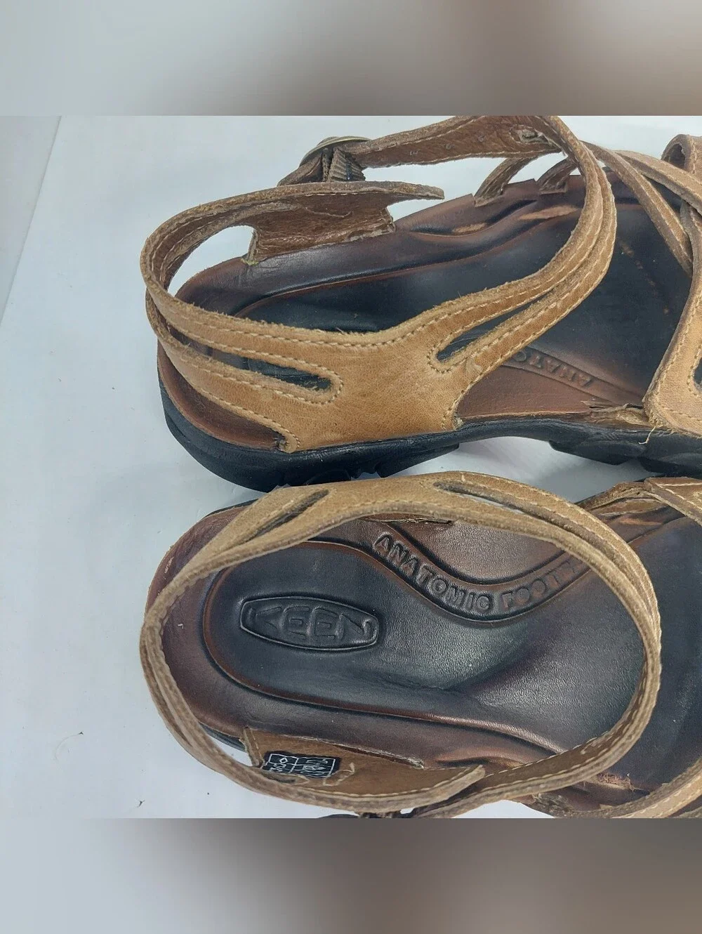 Keen Naples Brown Tan Leather Sandals Strappy Fisherman Womens Size 6.5